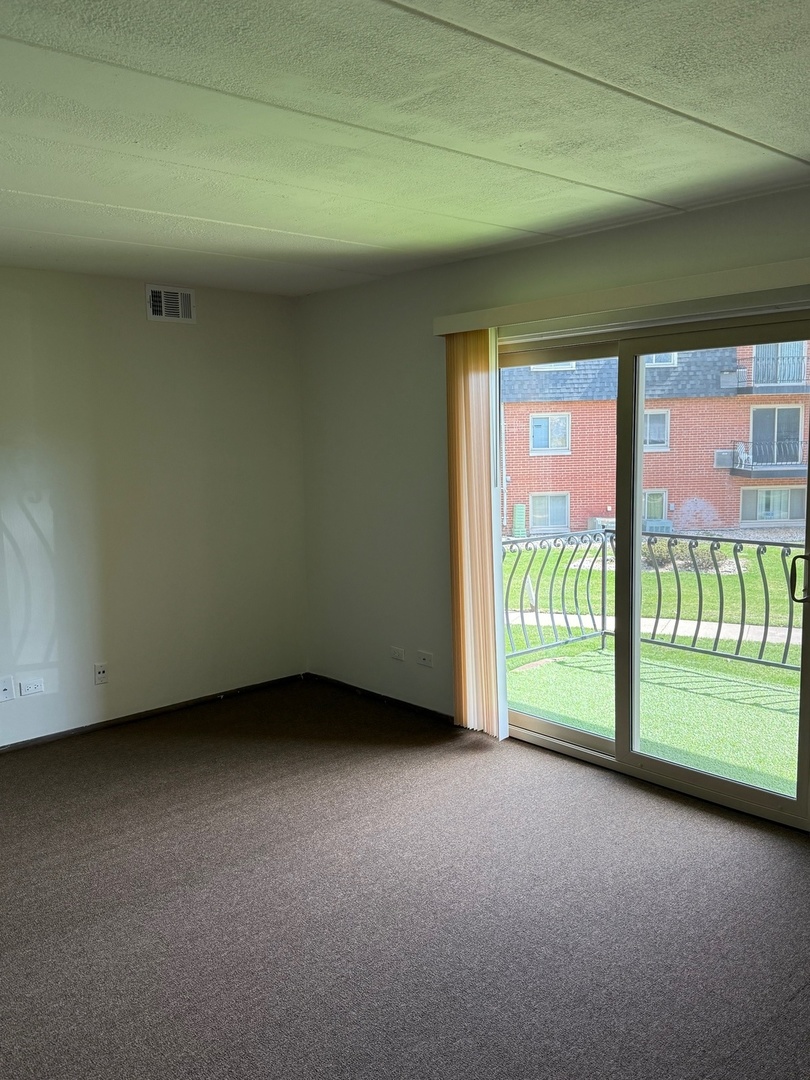 3014 171st Street, Unit D1 Hazel Crest, IL 60429 - Photo 7 of 8