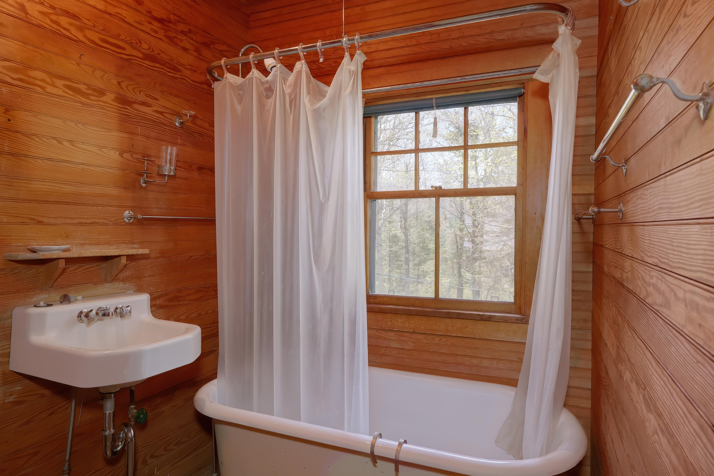 56 Mosswood Road Cranberry Isles, ME 04646 - Photo 25 of 40 Mosswoodbath2