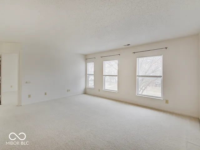 $385,000 | 10403 Bicknell Circle, Fishers, IN 46038