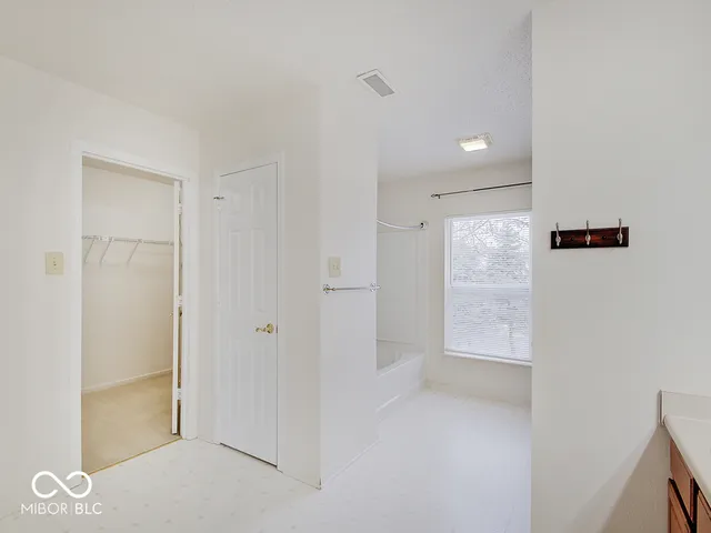 $385,000 | 10403 Bicknell Circle, Fishers, IN 46038