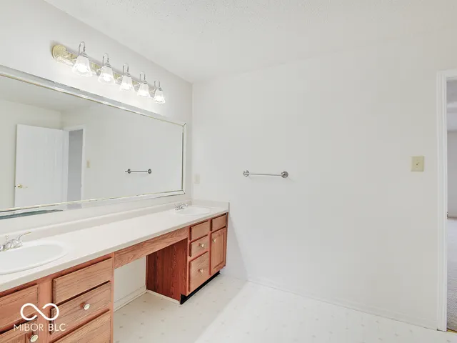 $385,000 | 10403 Bicknell Circle, Fishers, IN 46038