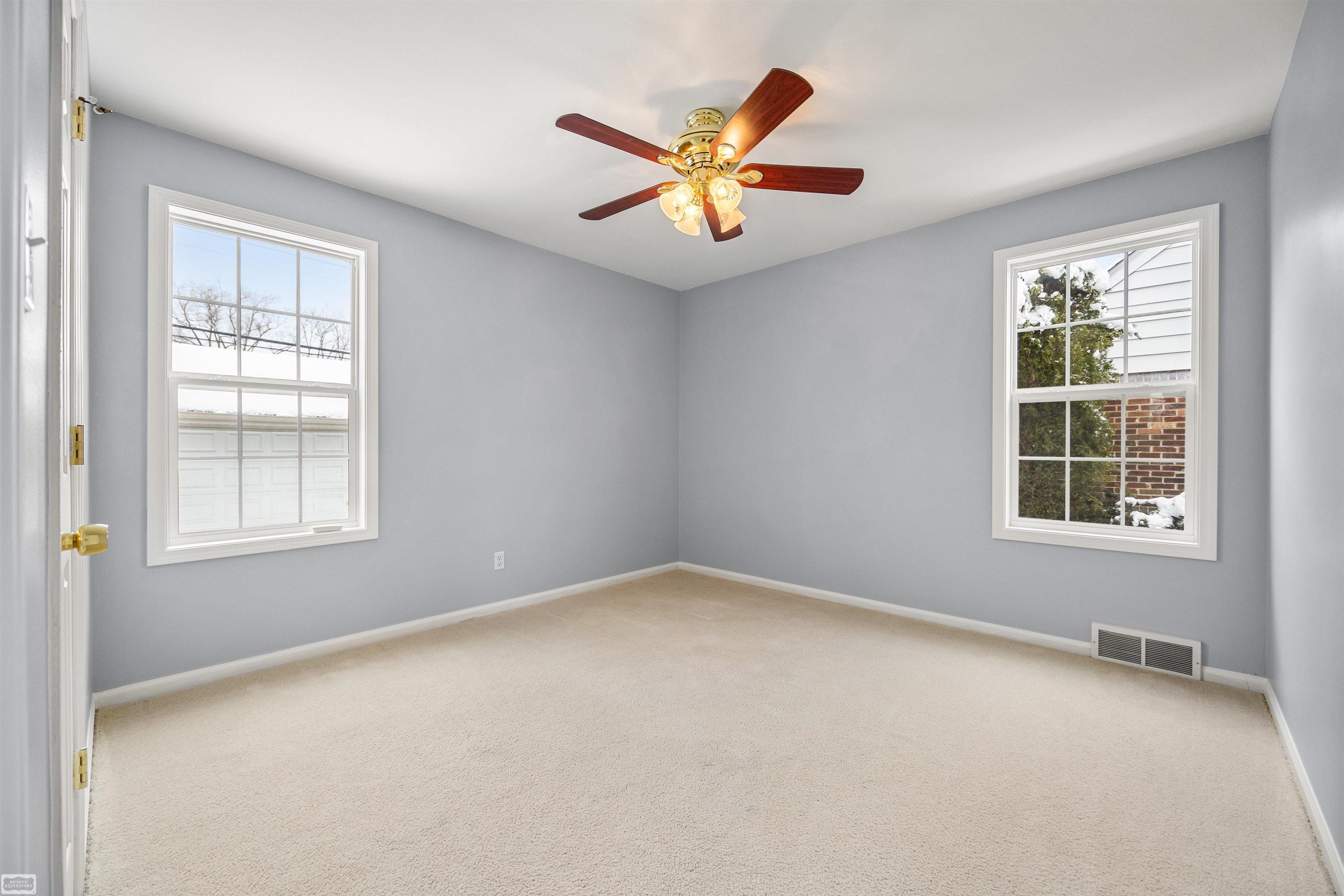 1240 West Eleven Mile Road Berkley, MI 48072 - Photo 15 of 43