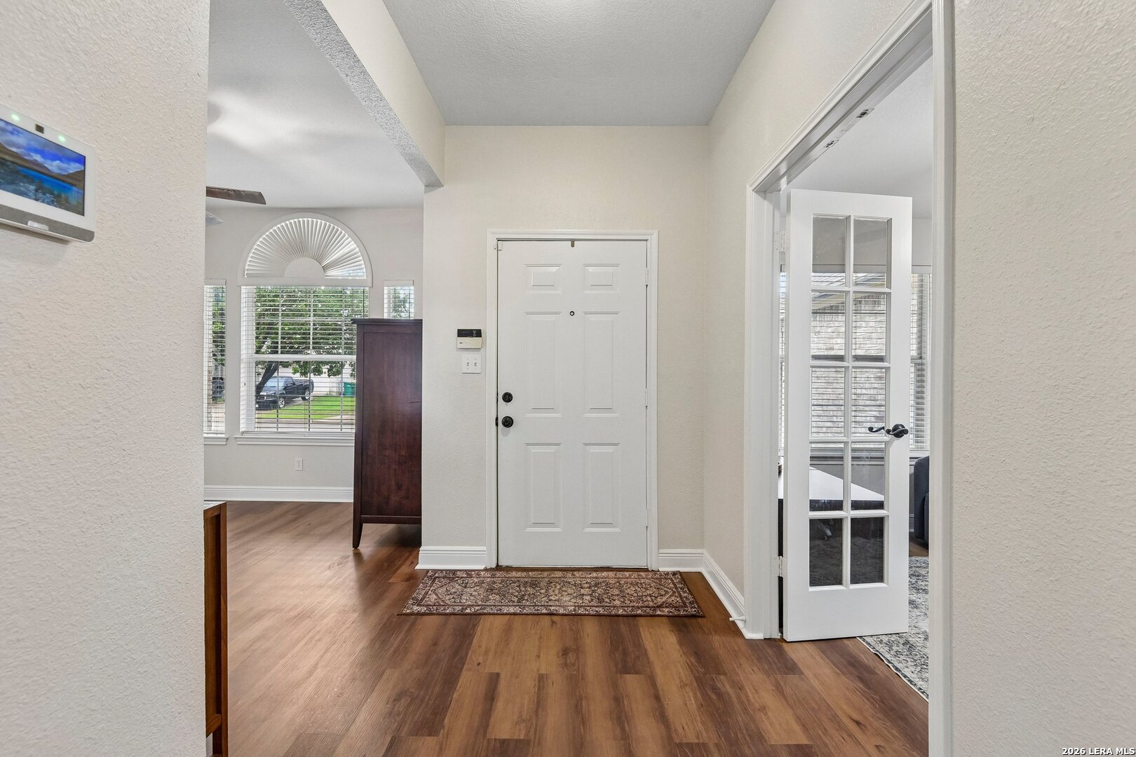 8311 Copperglen Converse, TX 78109 - Photo 4 of 48