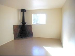 550 Ranch House Road Paulden, AZ 86334 - Photo 9 of 9 an empty room with windows