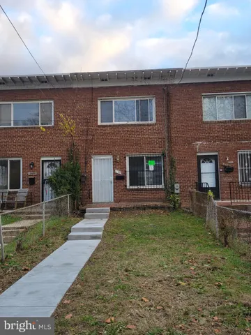 $3,000 | 147 Mississippi Avenue Southeast, Washington, DC 20032