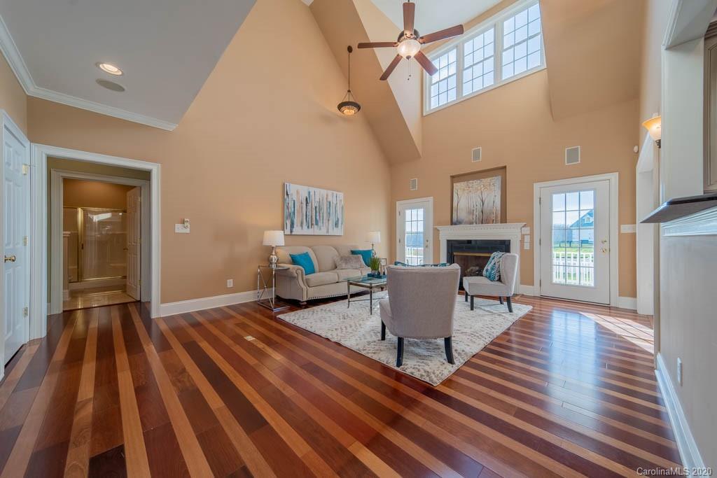 1121 Crossland Road Clover, SC 29710 - Photo 13 of 48