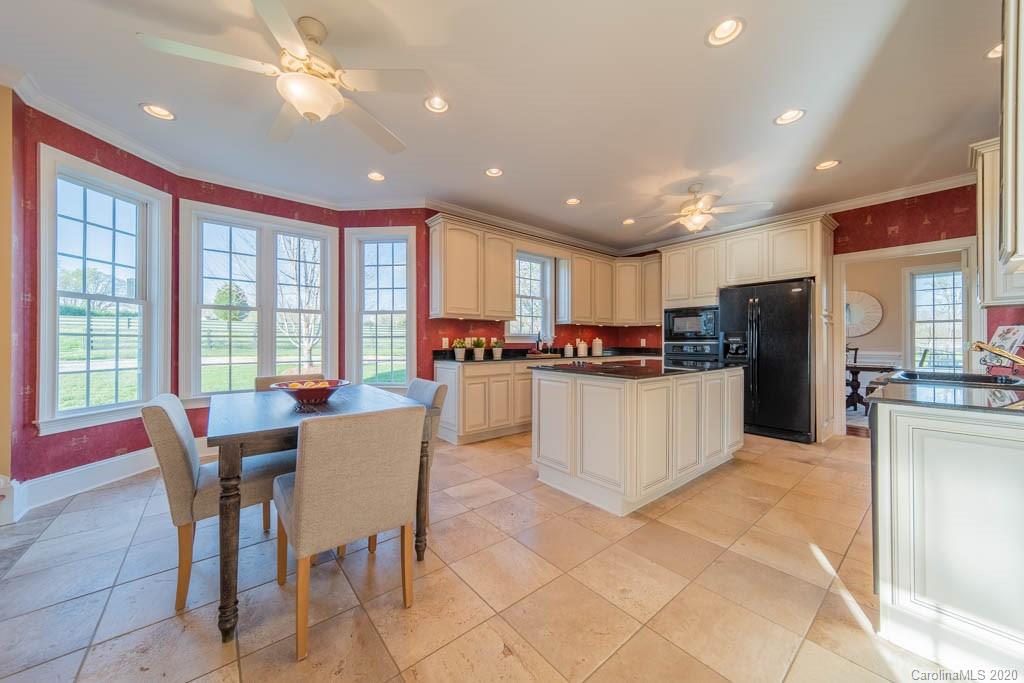 1121 Crossland Road Clover, SC 29710 - Photo 16 of 48