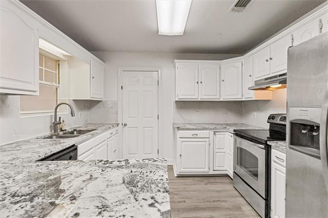 2 Cobblestone West Houma, LA 70360 - Photo 8 of 15