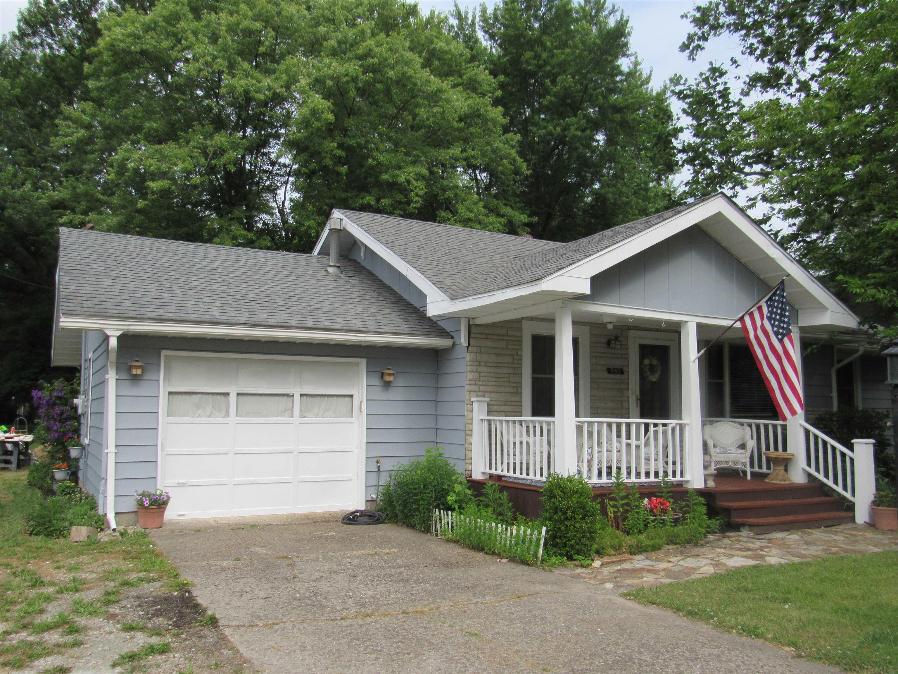 905 North Greenbriar Road Muncie, IN 47304 - Photo 1 of 32 Gallery Image 1
