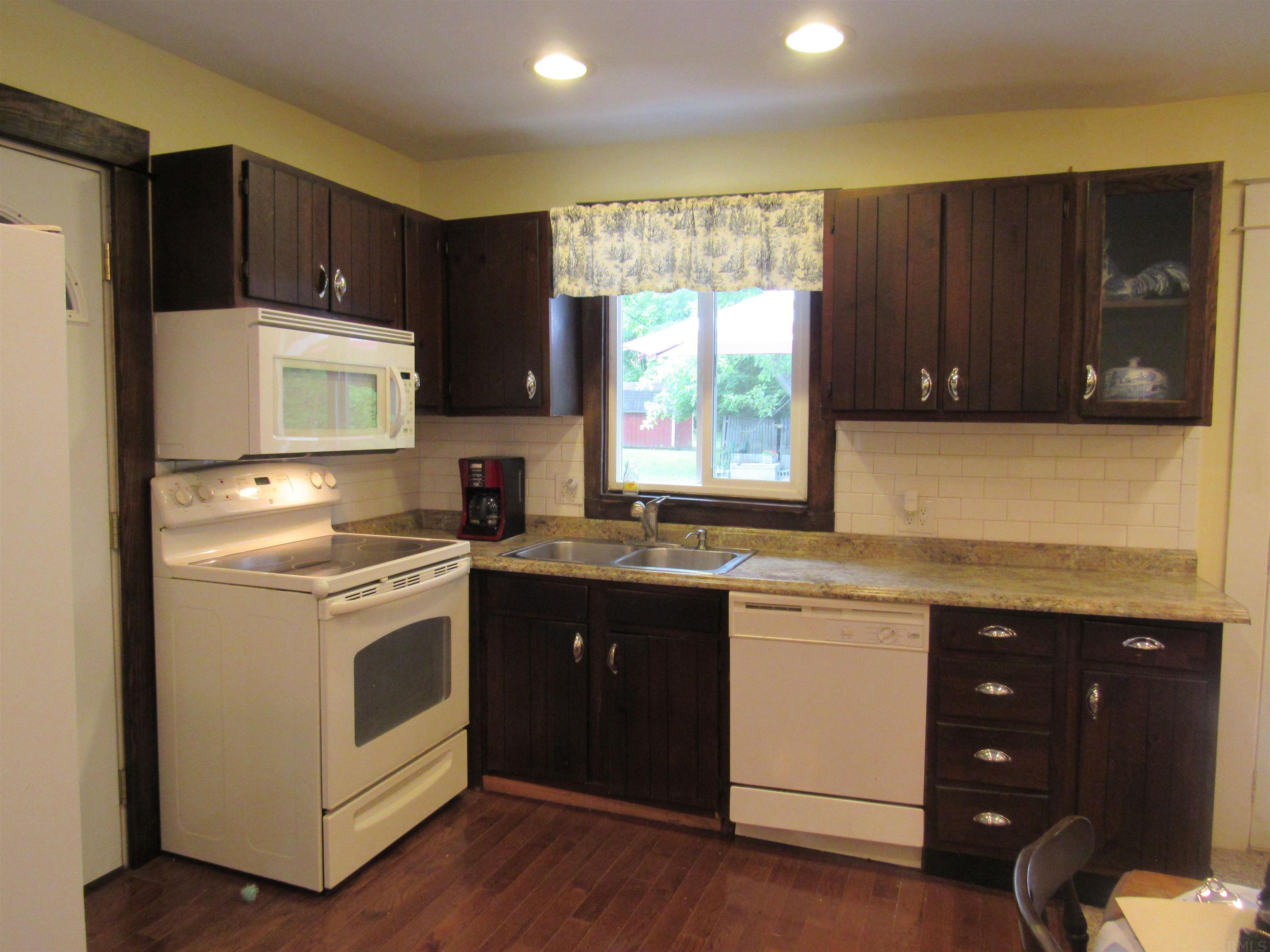 905 North Greenbriar Road Muncie, IN 47304 - Photo 12 of 32 Gallery Image 12