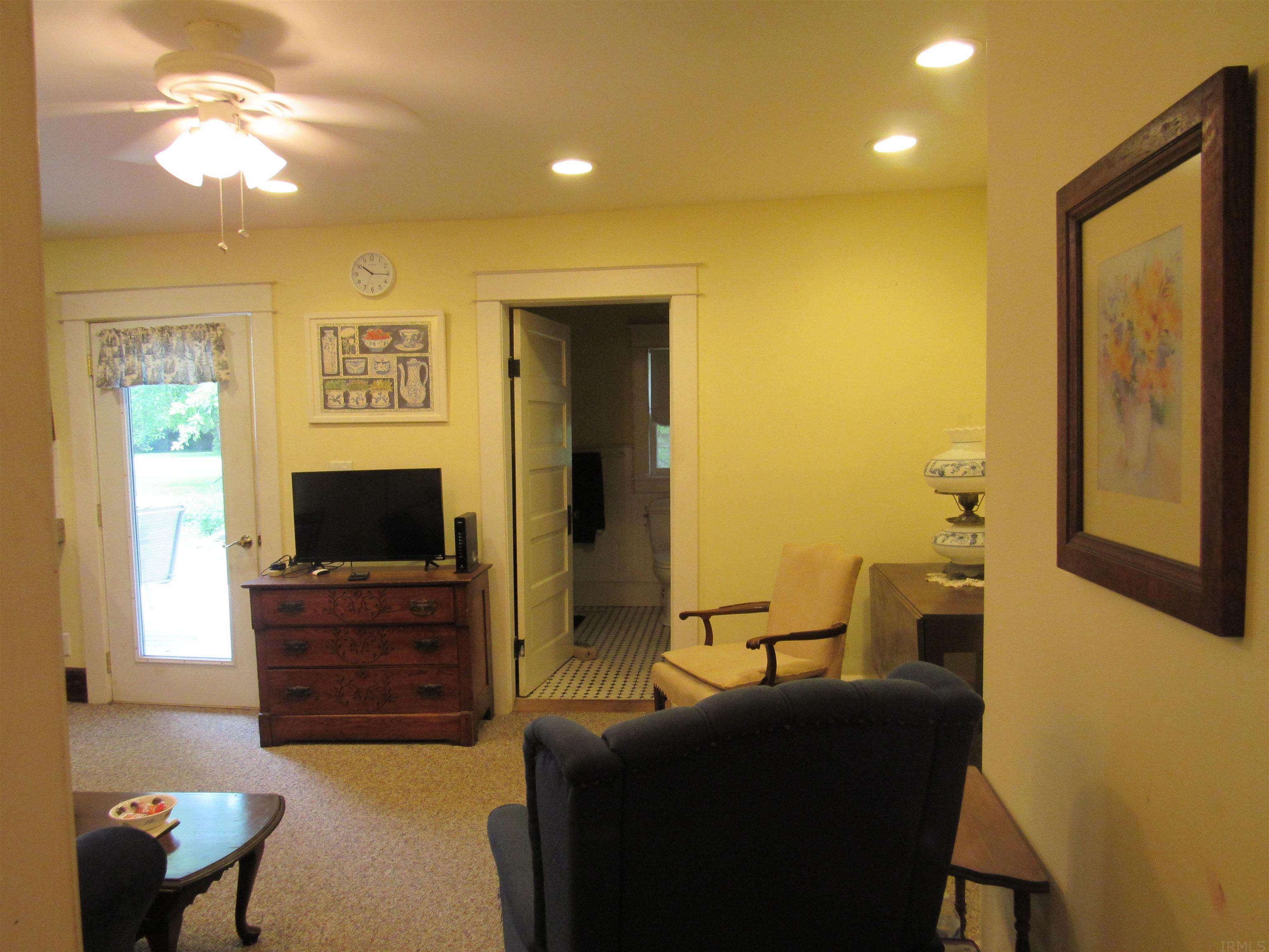 905 North Greenbriar Road Muncie, IN 47304 - Photo 17 of 32 Gallery Image 17