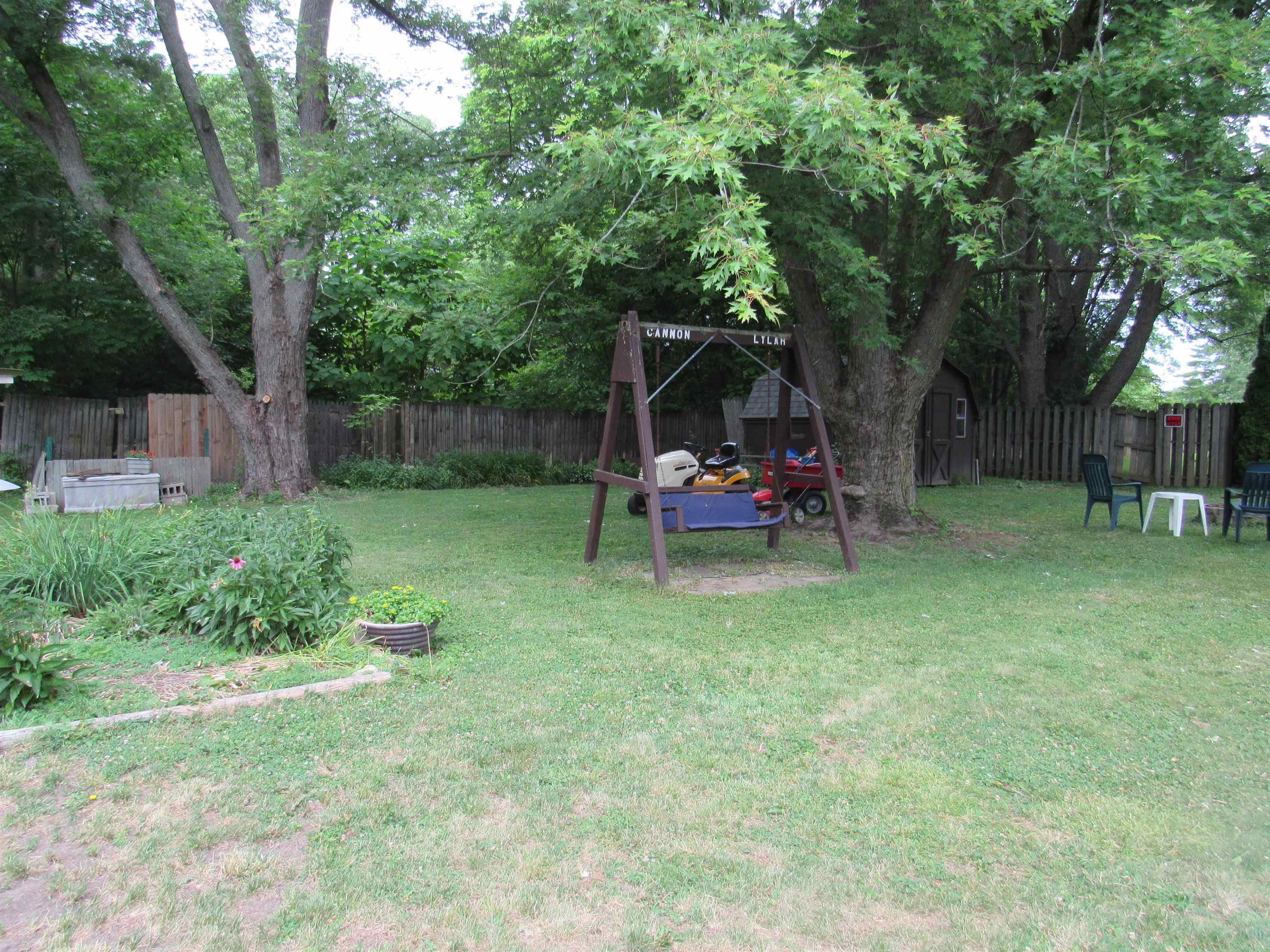 905 North Greenbriar Road Muncie, IN 47304 - Photo 27 of 32 Gallery Image 27