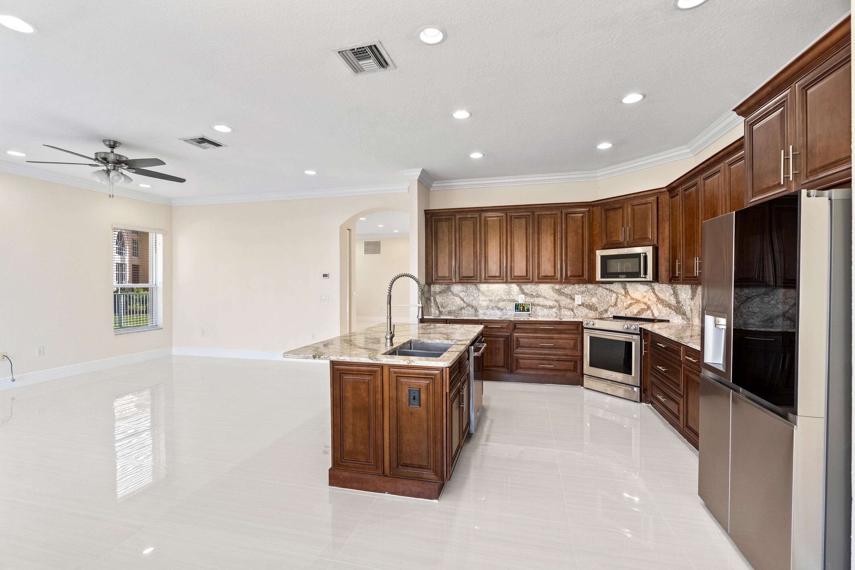 5422 Southwest 185th Terrace Miramar, FL 33029 - Photo 20 of 67 DSC06740