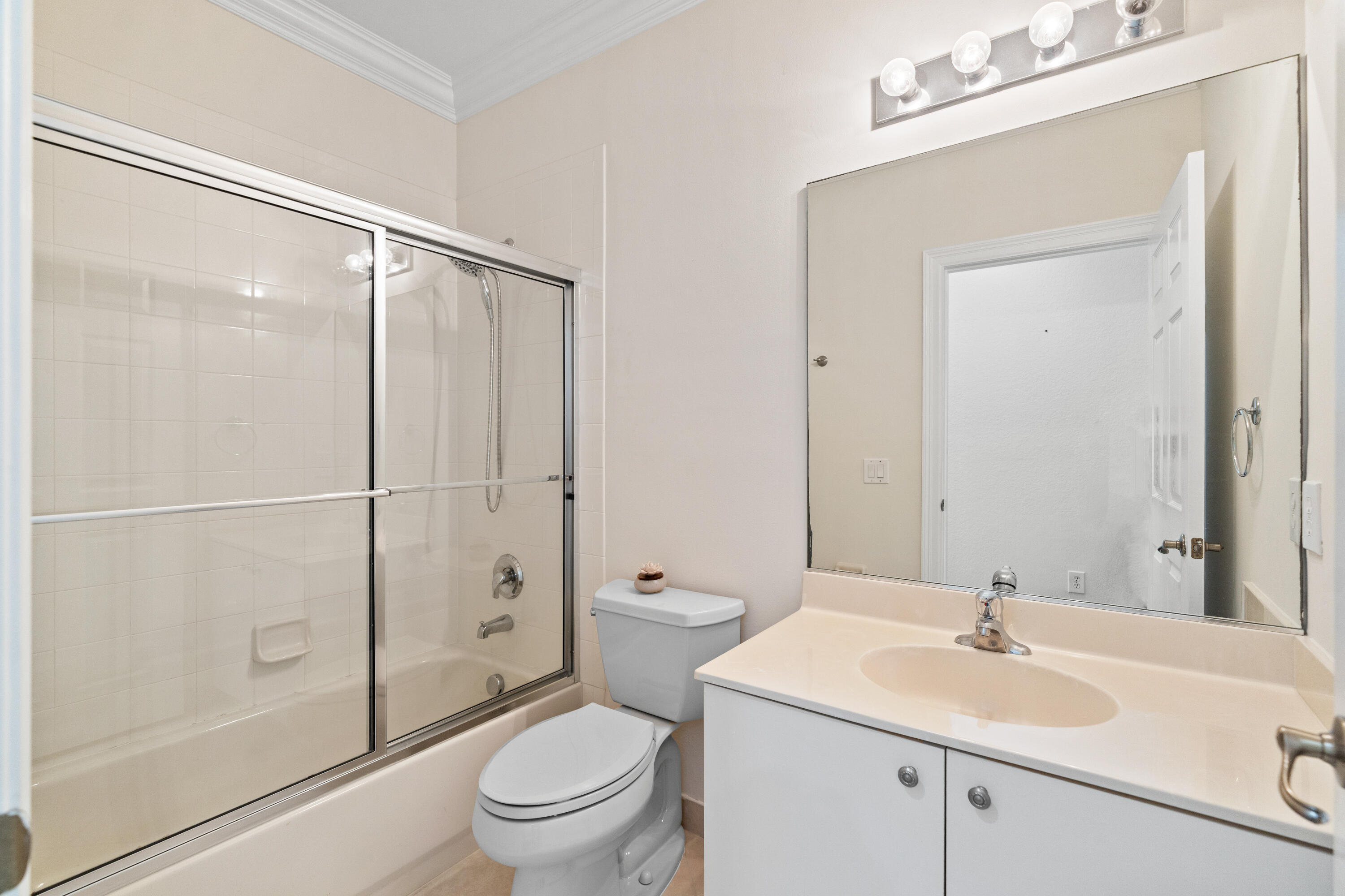 5422 Southwest 185th Terrace Miramar, FL 33029 - Photo 46 of 67 DSC06800