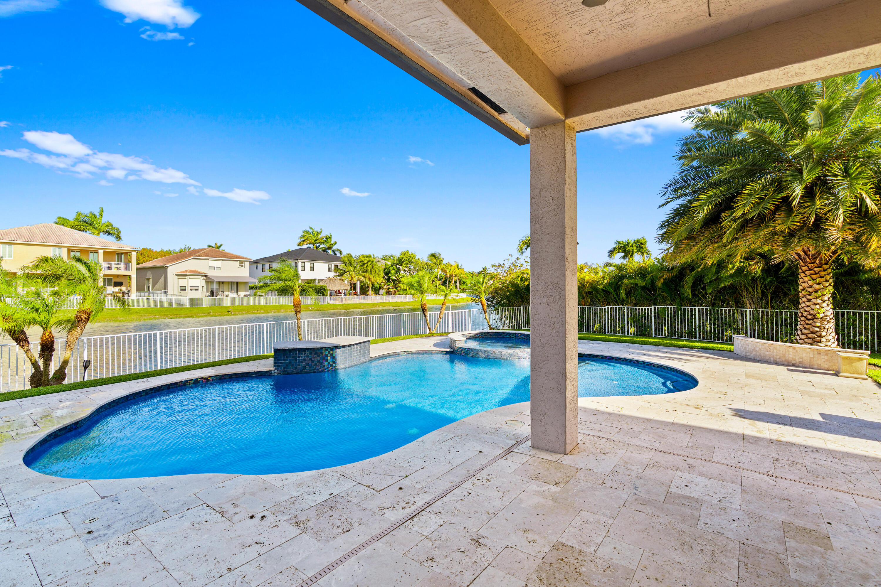 5422 Southwest 185th Terrace Miramar, FL 33029 - Photo 9 of 67 DSC06683