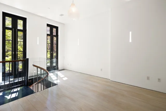 $6,495,000 | 439 West 21st Street | Chelsea