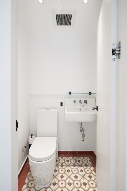 439 West 21st Street Manhattan, NY 10011 - Photo 7 of 14 Photo 7