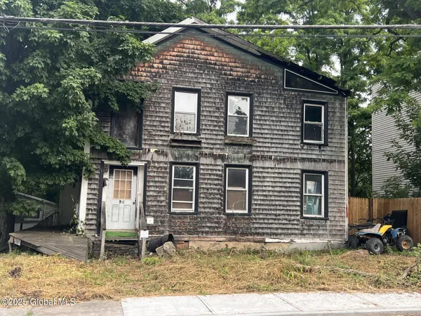 $75,000 | 20 Voorhees Street, Amsterdam, NY 12010