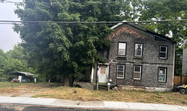 $75,000 | 20 Voorhees Street, Amsterdam, NY 12010