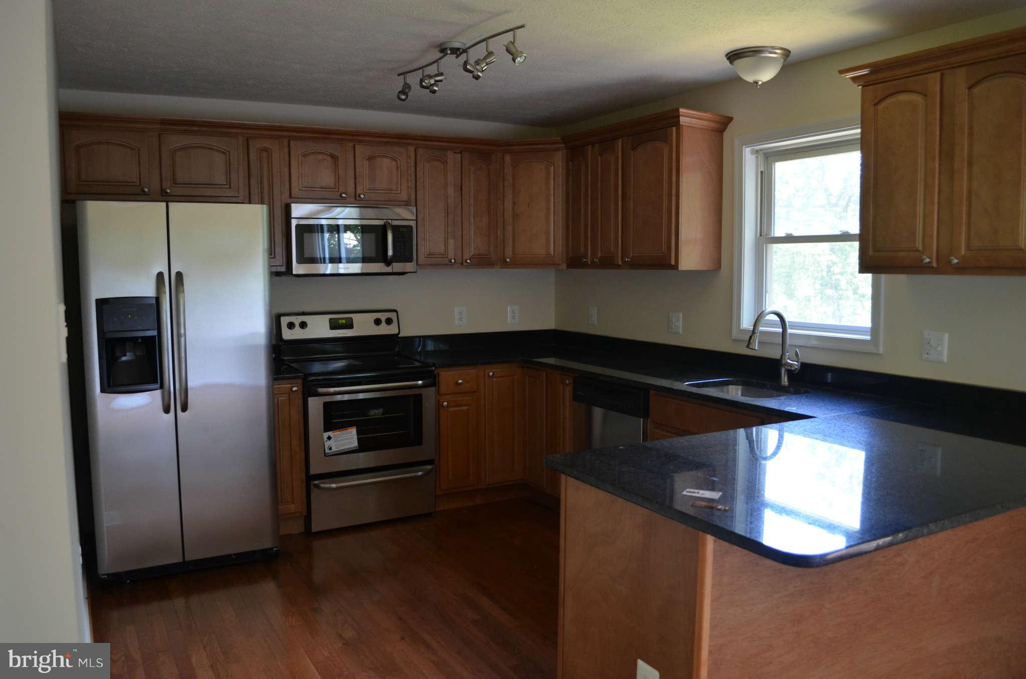 1252 High Top Road Linden, VA 22642 - Photo 4 of 17 Kitchen