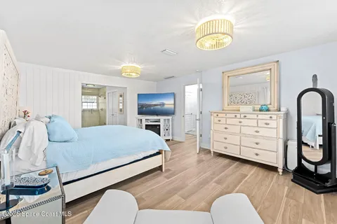 $1,650,000 | 116 Cat Cay Lane, Indian Harbour Beach, FL 32937