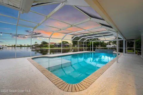 $1,650,000 | 116 Cat Cay Lane, Indian Harbour Beach, FL 32937