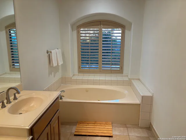 $5,250 | 131 Westcourt Lane, San Antonio, TX 78257