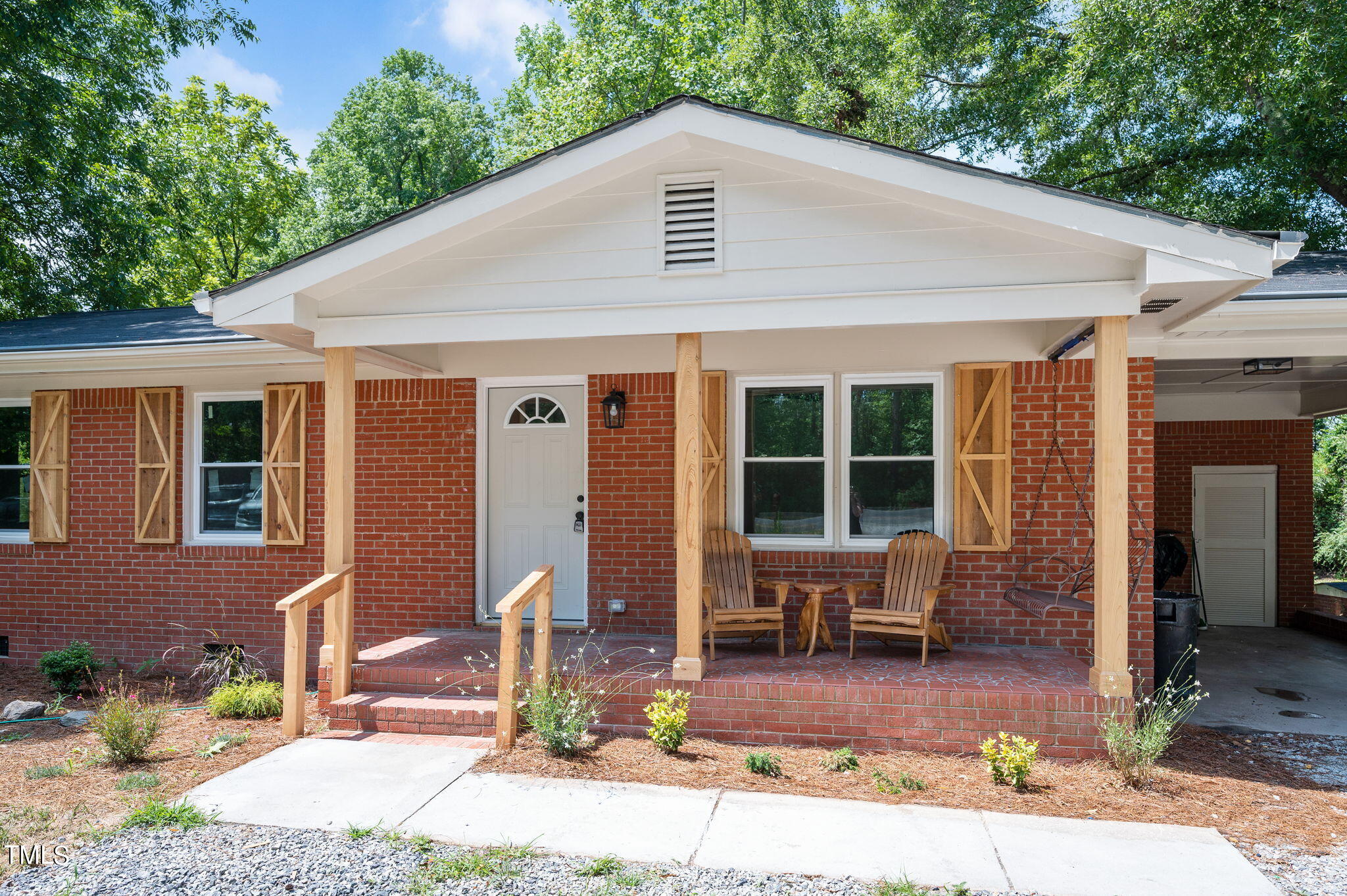 3008 Thompson Road Bunnlevel_JRKnowles_P