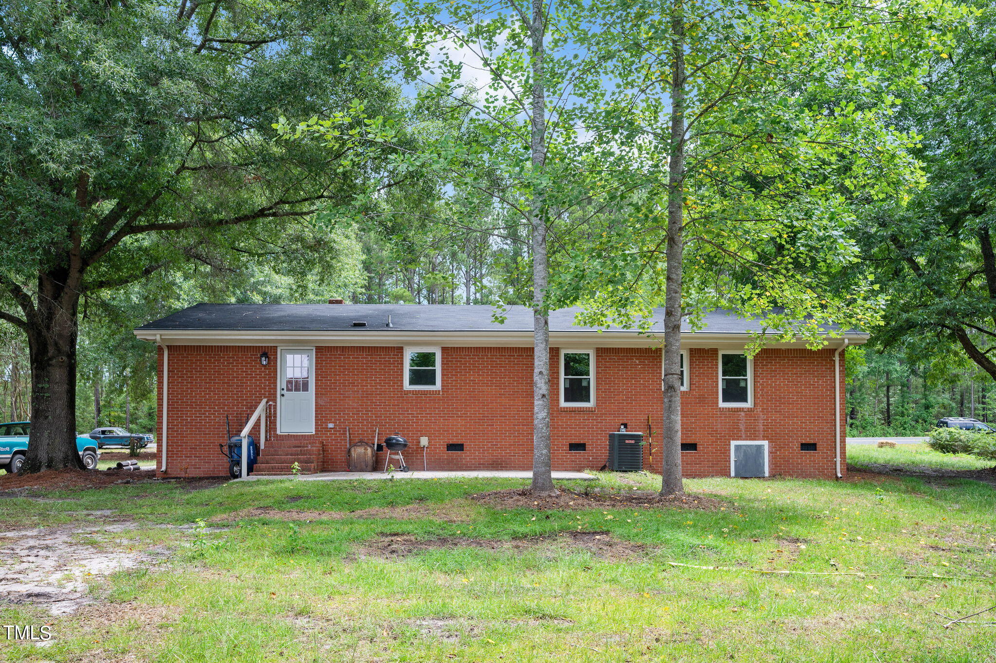3008 Thompson Road Bunnlevel_JRKnowles_P