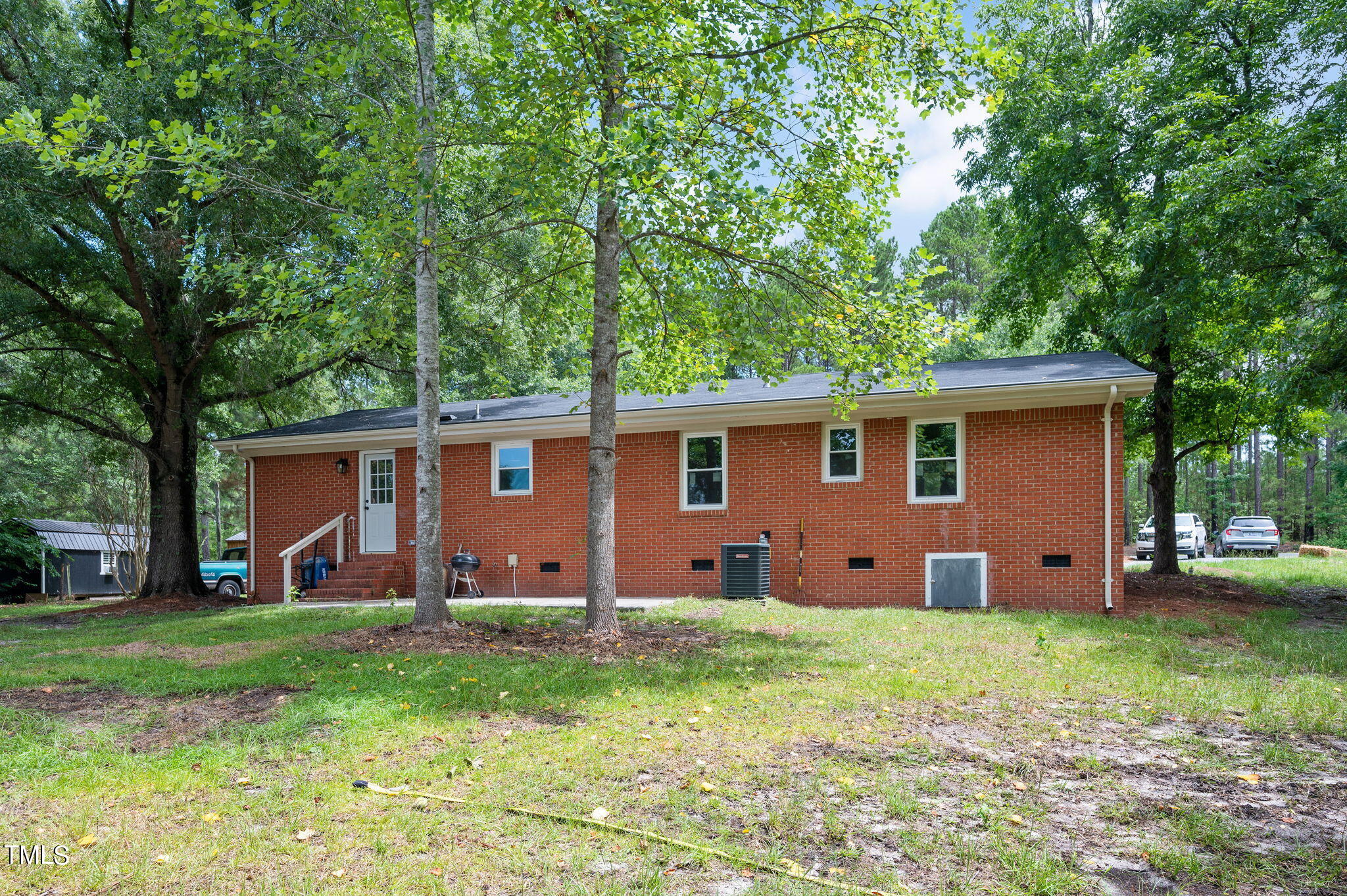 3008 Thompson Road Bunnlevel_JRKnowles_P