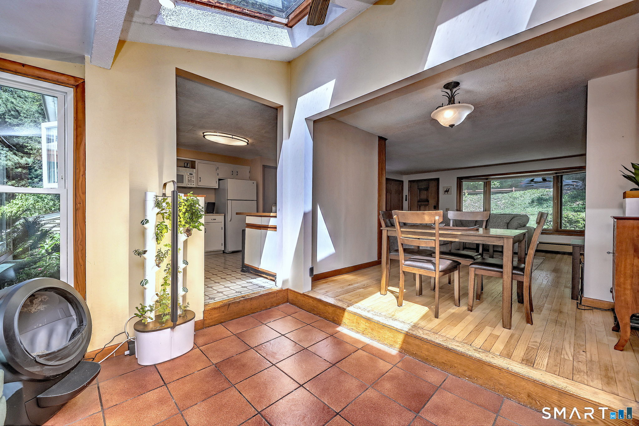 37 Deer Park Road Simsbury, CT 06089 - Photo 2 of 36