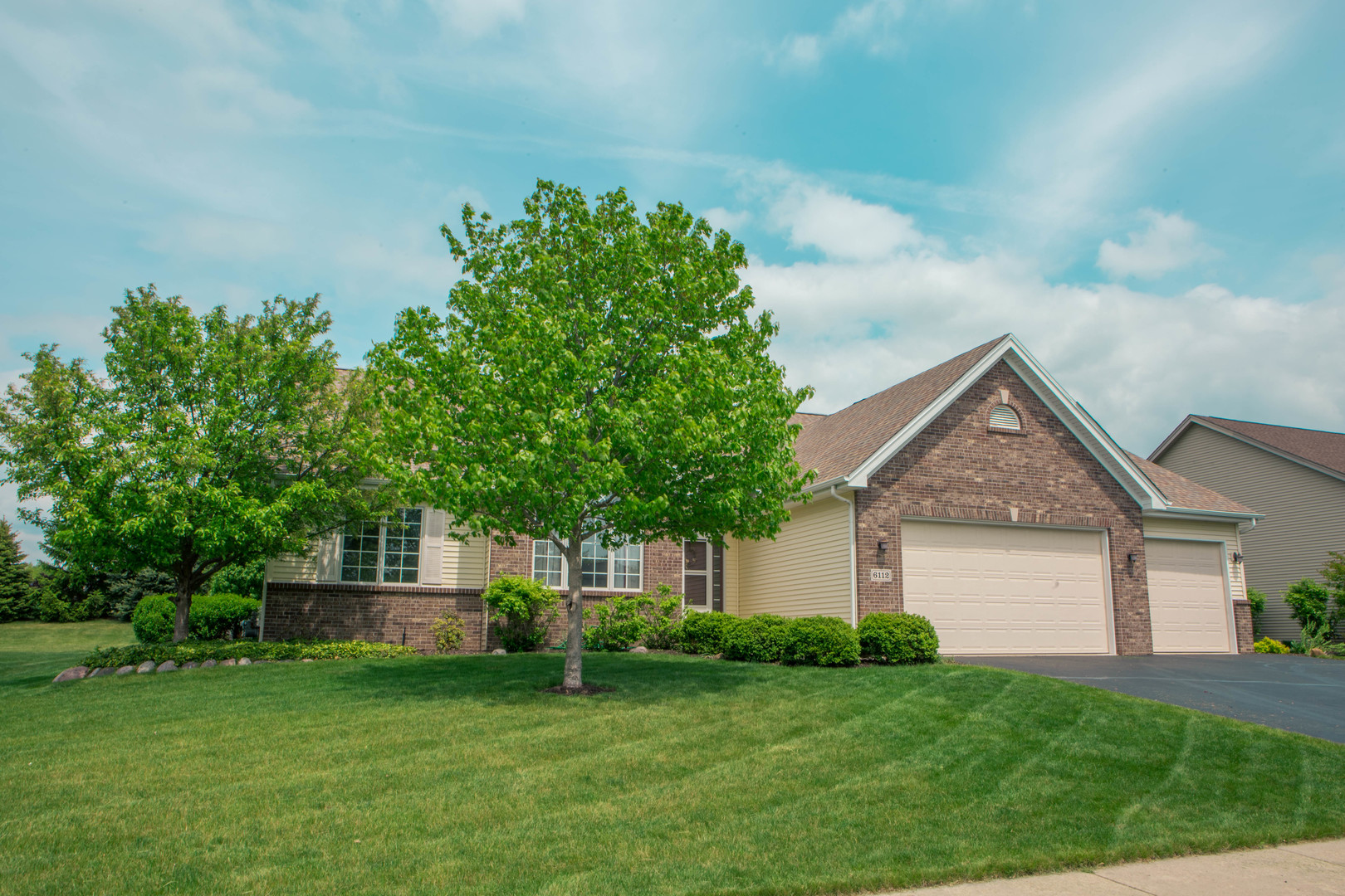 6112 Windflower Way Roscoe, IL 61073 - Photo 2 of 38