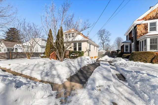 $599,999 | 169 Sterling Place, Amityville, NY 11701