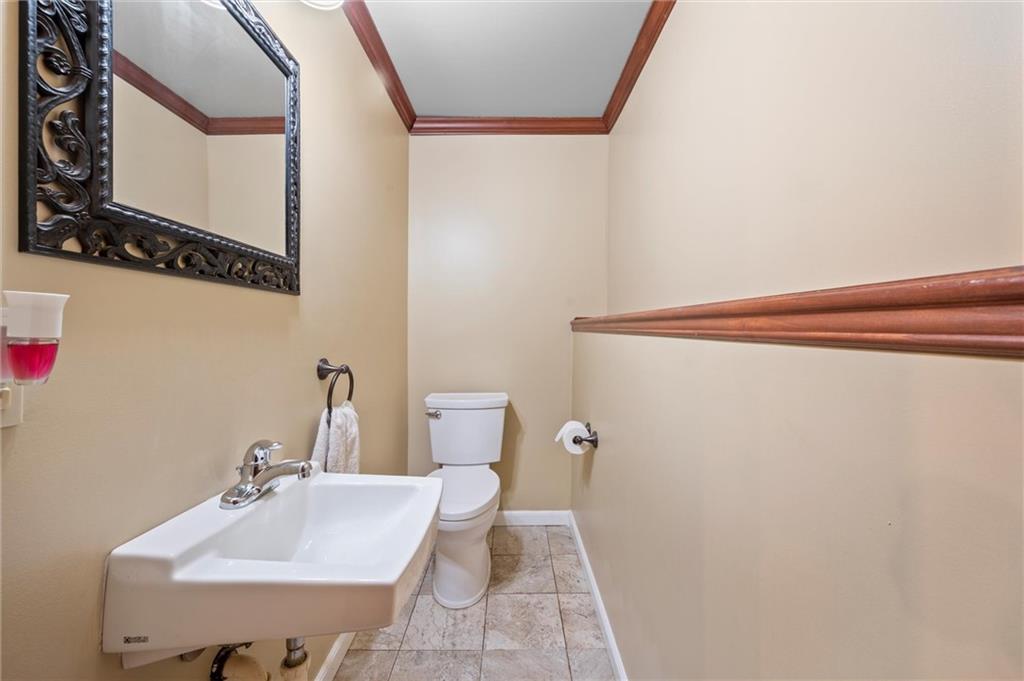 2070 Powell Road Cranberry Township, PA 16066 - Photo 24 of 35 Gallery Image 24