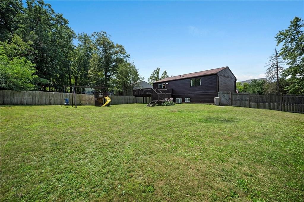 2070 Powell Road Cranberry Township, PA 16066 - Photo 28 of 35 Gallery Image 28
