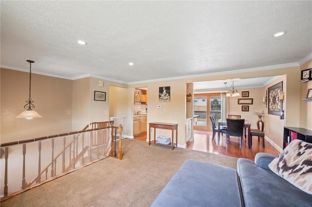 2070 Powell Road Cranberry Township, PA 16066 - Photo 5 of 35 Gallery Image 5
