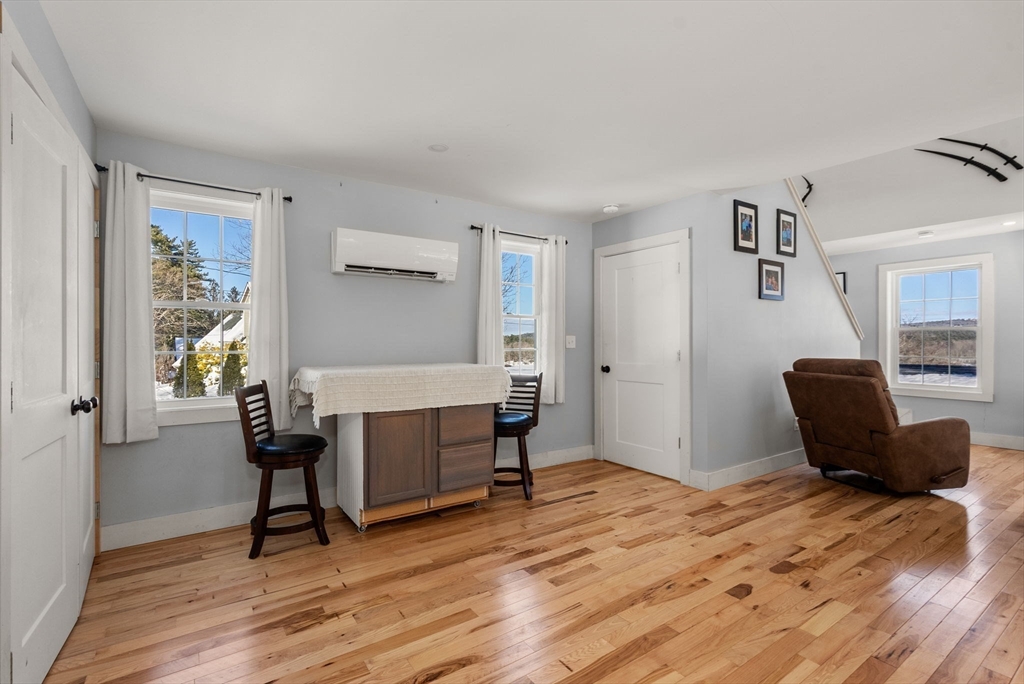 178 Brimfield Road Holland, MA 01521 - Photo 11 of 37