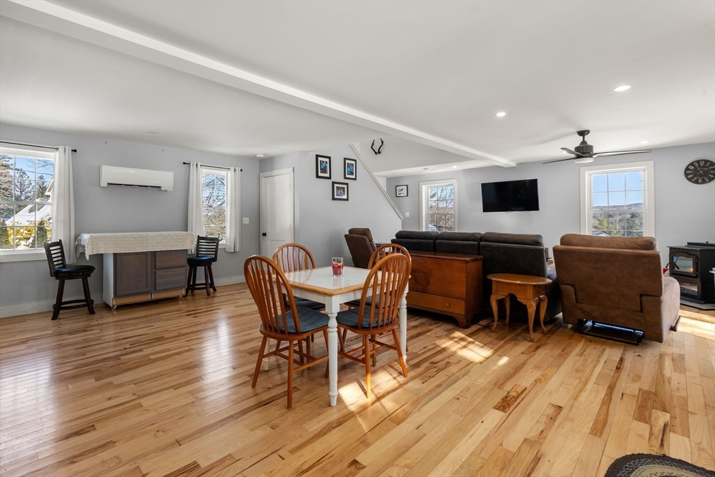 178 Brimfield Road Holland, MA 01521 - Photo 12 of 37