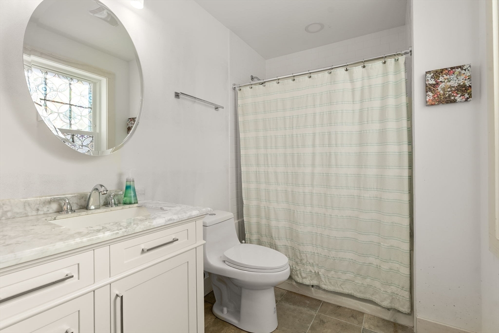 178 Brimfield Road Holland, MA 01521 - Photo 7 of 37