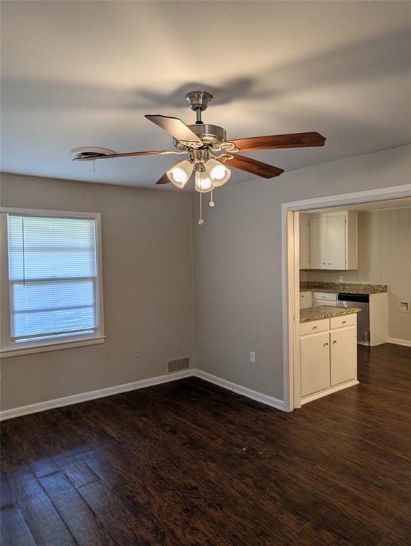 2716 Bilglade Road Fort Worth, TX 76133 - Photo 3 of 17