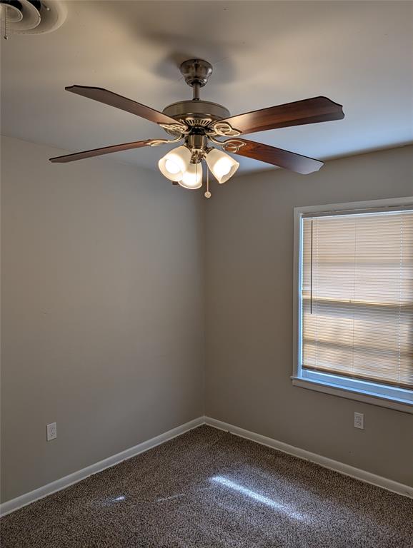 2716 Bilglade Road Fort Worth, TX 76133 - Photo 10 of 17