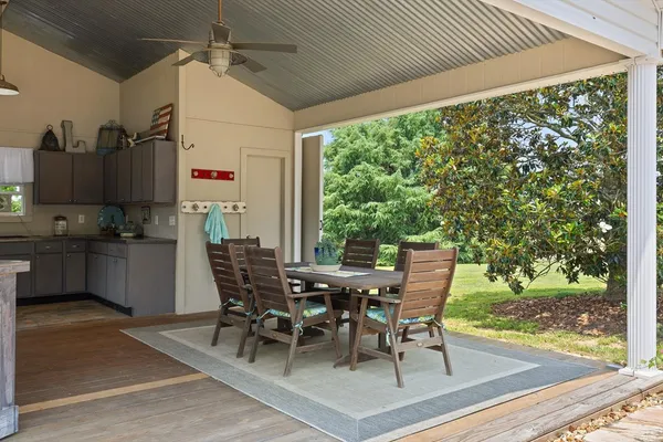 $2,395,000 | 1800 Highway 286, Chatsworth, GA 30705