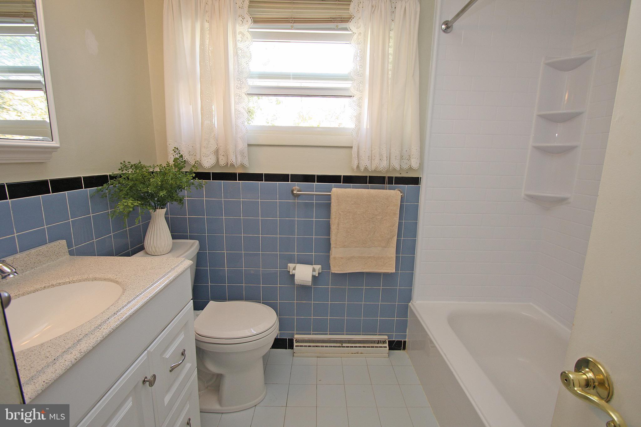 20 Burns Road Claymont, DE 19703 - Photo 25 of 43 Partially renovated full bath