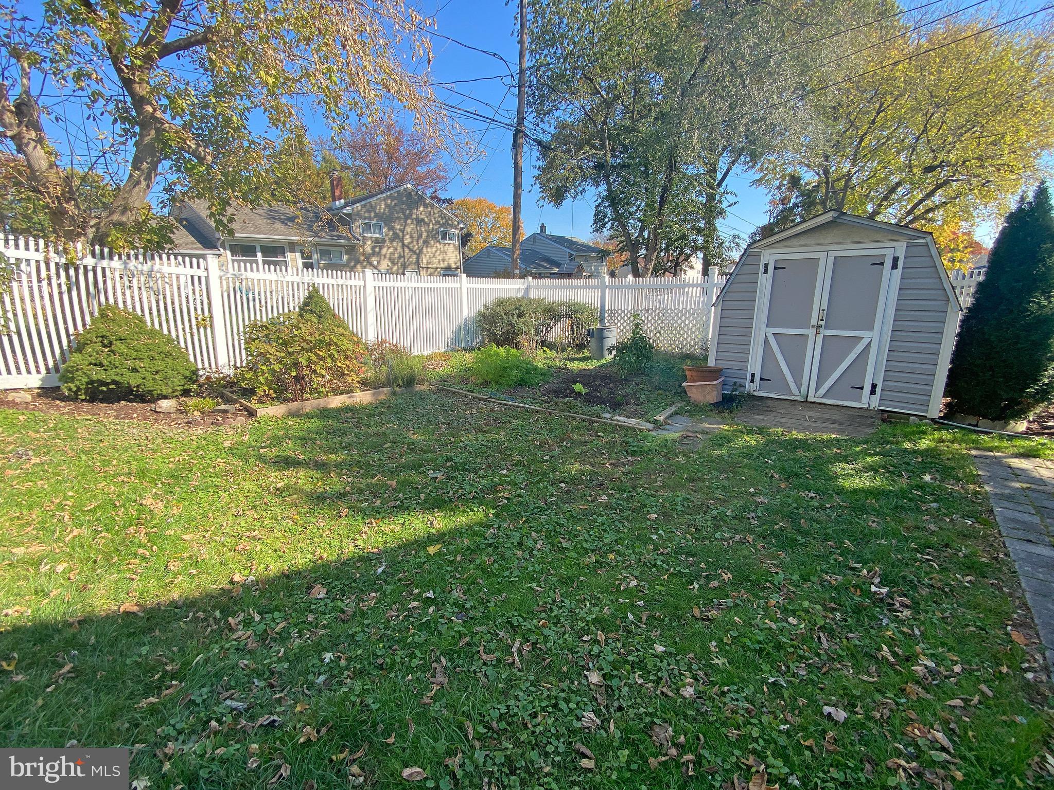 20 Burns Road Claymont, DE 19703 - Photo 40 of 43 Shed & Veggie Garden