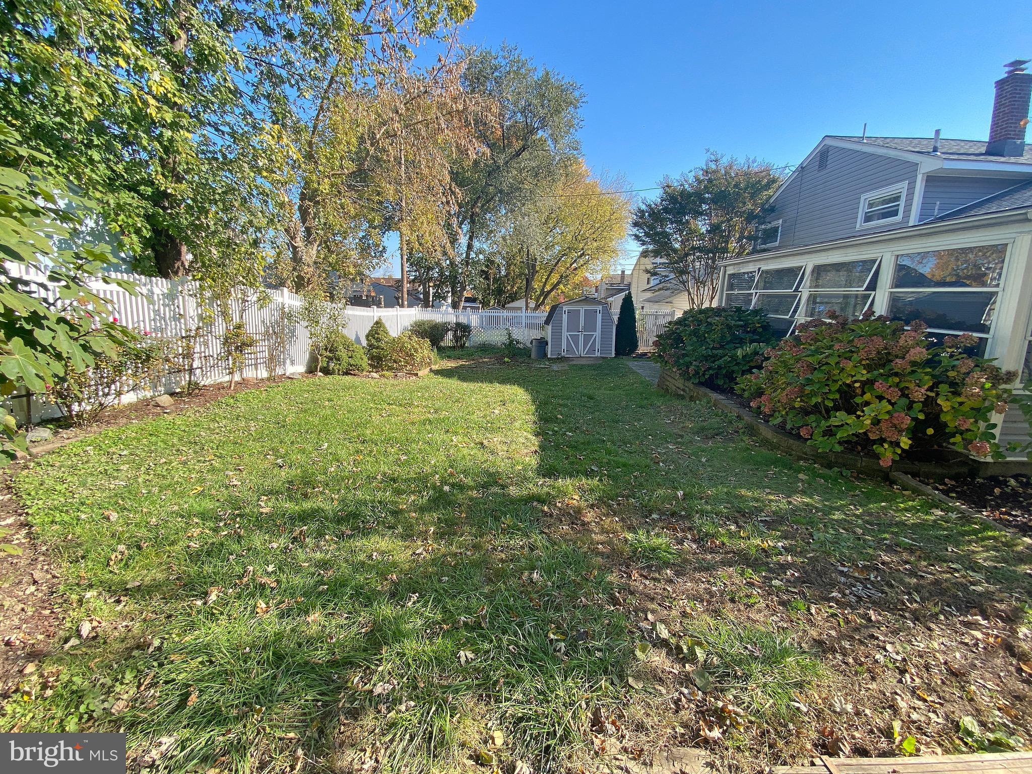 20 Burns Road Claymont, DE 19703 - Photo 41 of 43 Private fully fenced back yard