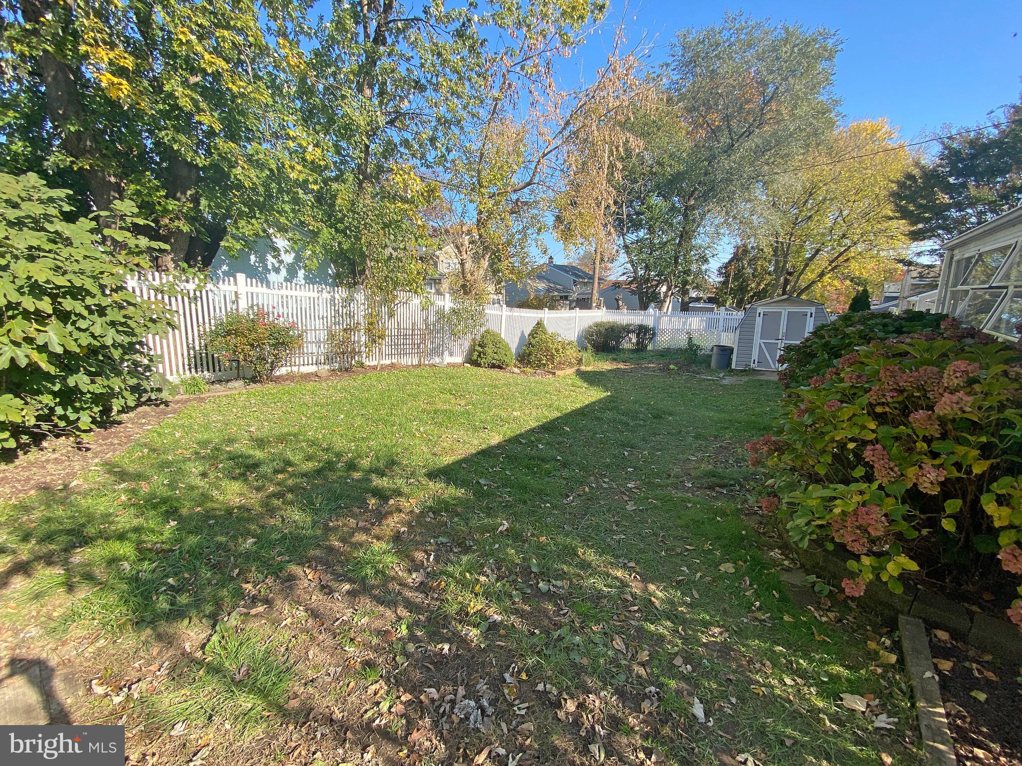 20 Burns Road Claymont, DE 19703 - Photo 42 of 43 Private fully fenced back yard