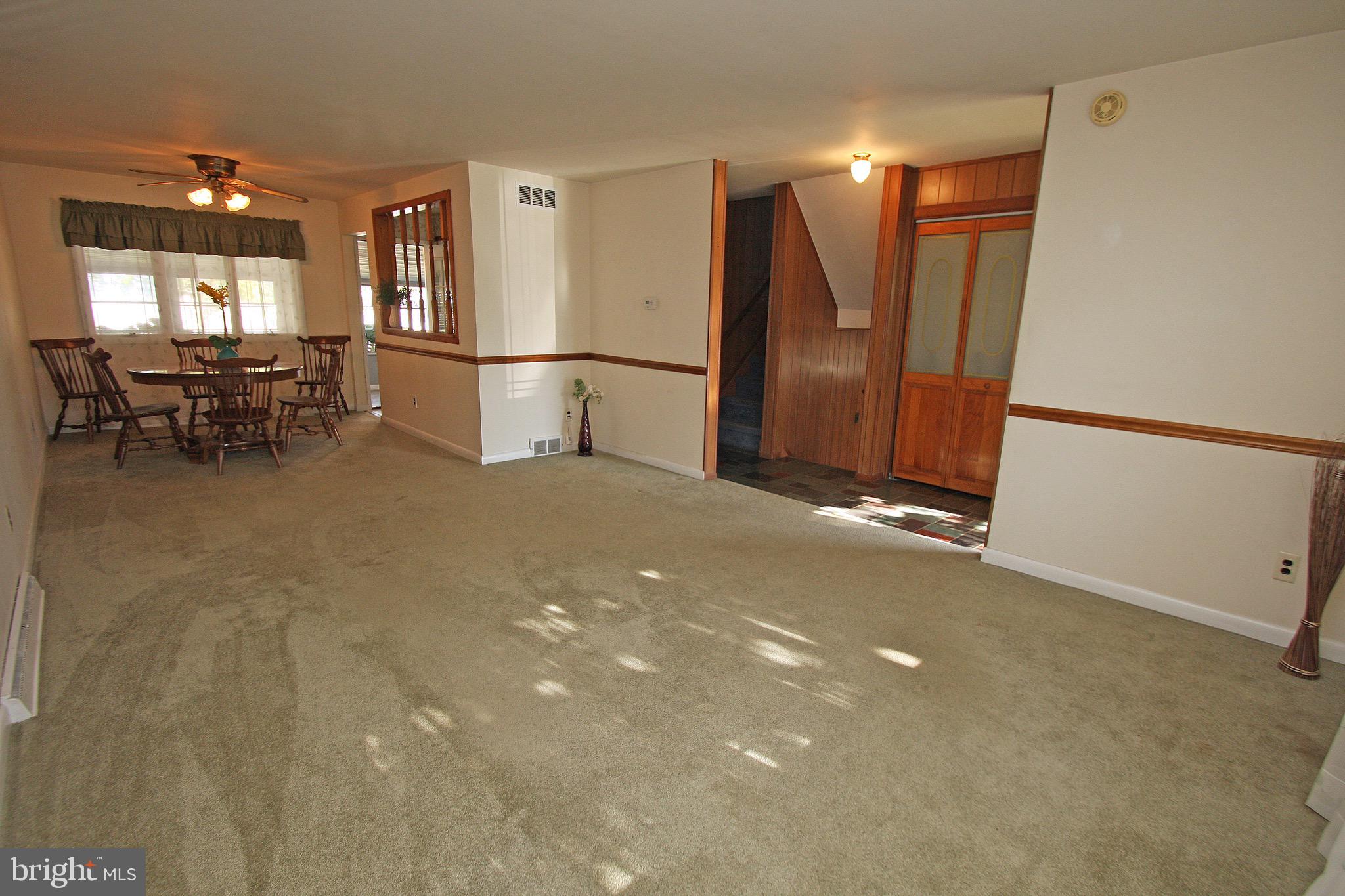 20 Burns Road Claymont, DE 19703 - Photo 5 of 43 Living / Dining Room combo