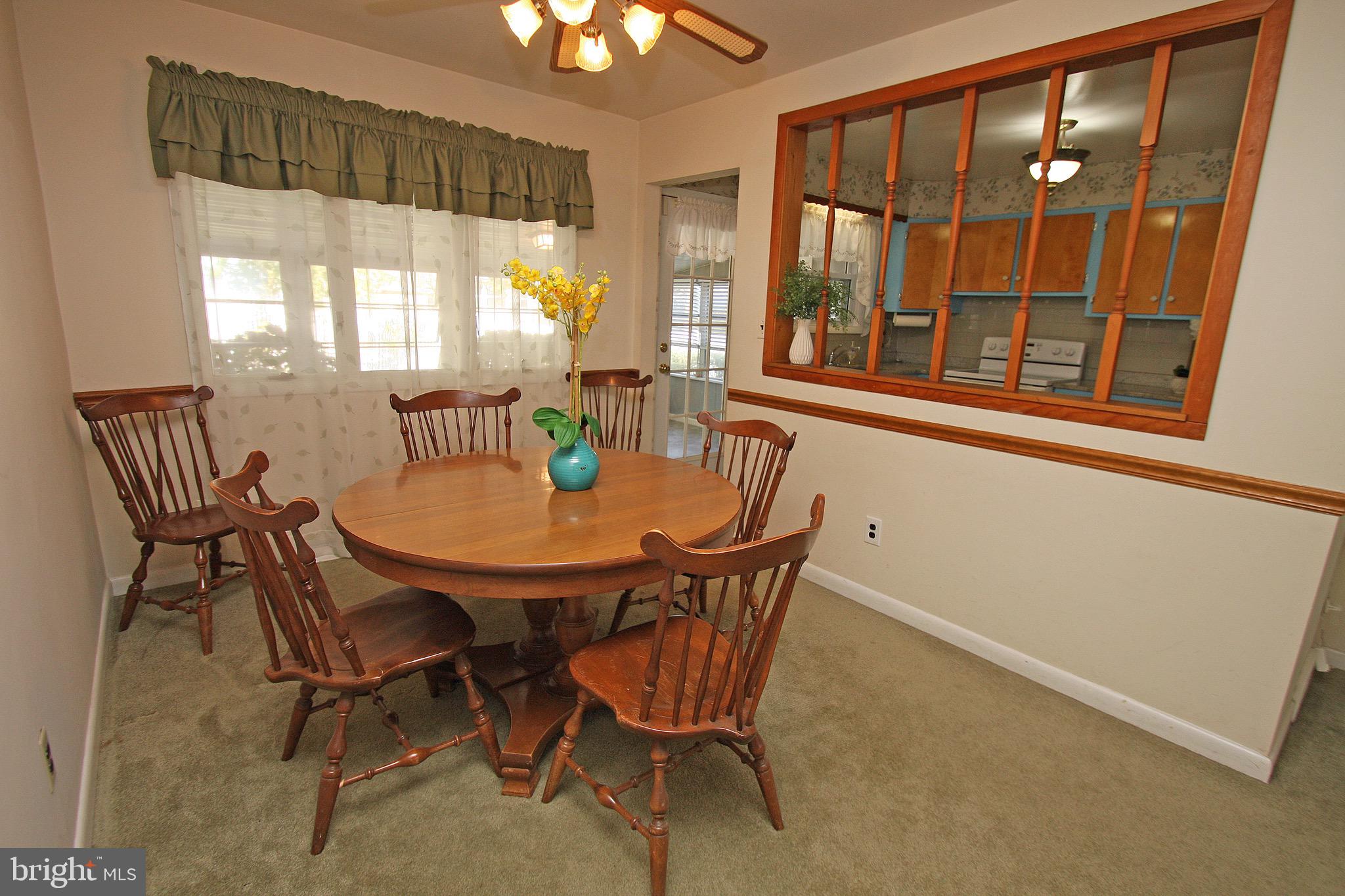 20 Burns Road Claymont, DE 19703 - Photo 9 of 43 Dining room with kitchen pass through