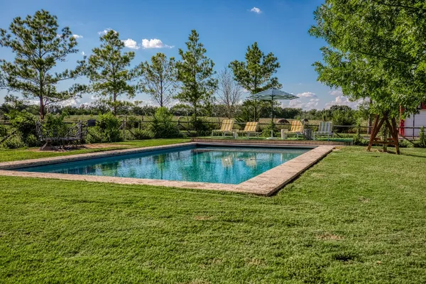 $2,900,000 | 4825 Mt Vernon Road, Brenham, TX 77833