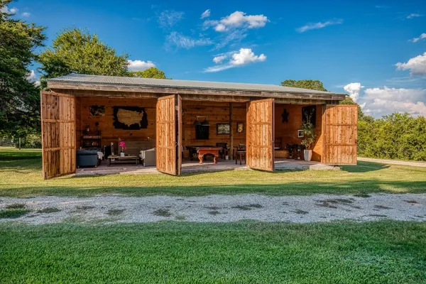 $2,900,000 | 4825 Mt Vernon Road, Brenham, TX 77833